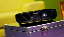 71-projektor_hd_ready_firmy_epson.png