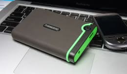 22-wstrzasoodporne_usb_3_0_od_transcenda.jpg