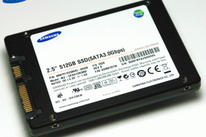 ed-szybka_pamiec_samsunga_ssd_512gb.gif